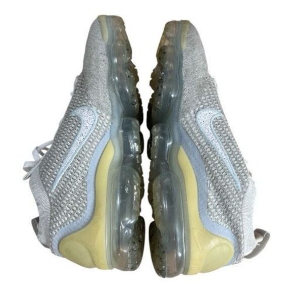 Nike Air VaporMax 2021 Flyknit Women Size 9.5 Grey Athletic Sneakers DC4112-100 - Picture 5 of 12